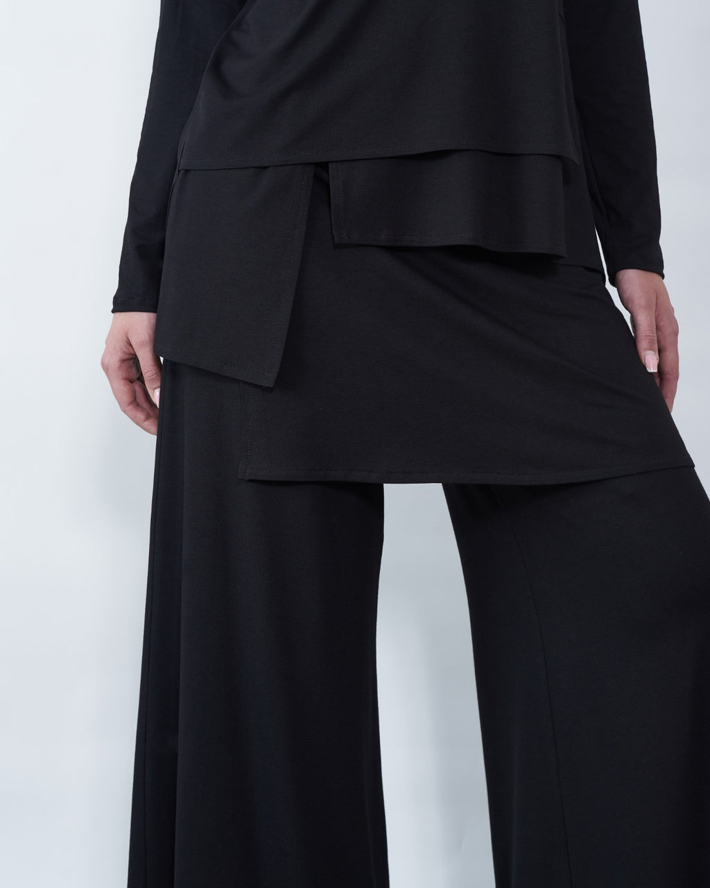 HLAČE ZRINKA CRNE (4)