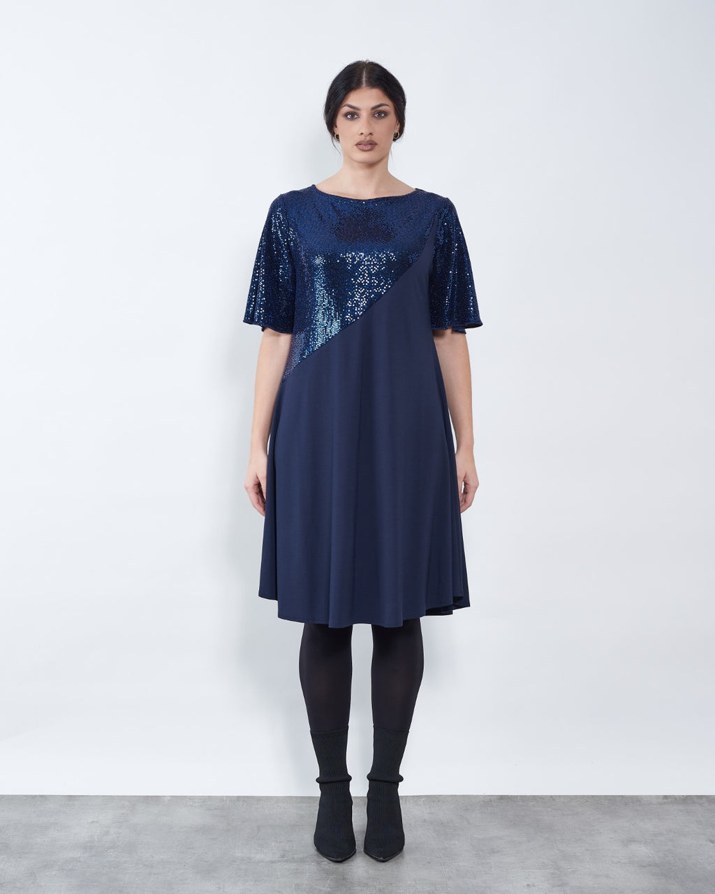 HALJINA DARIA PLAVA ŠLJOKA (2)