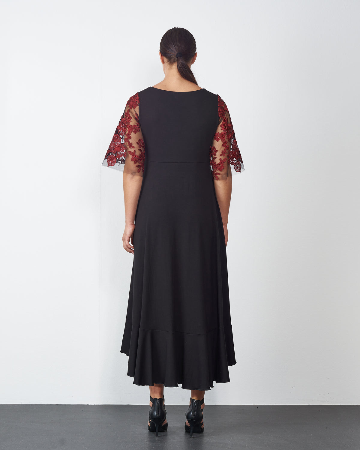 HALJINA ARETA BORDO