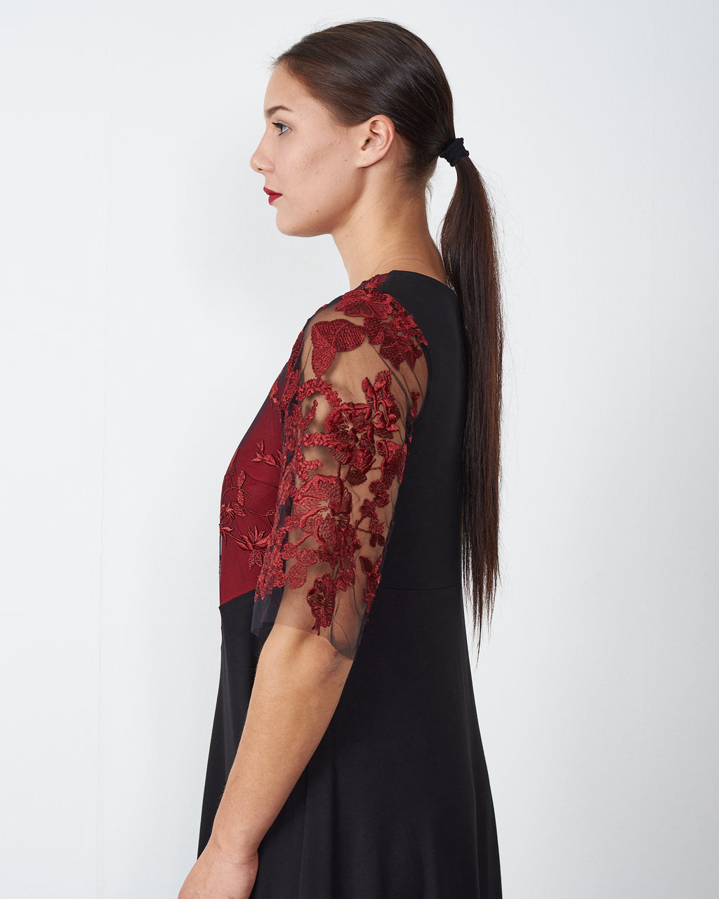 HALJINA ARETA BORDO