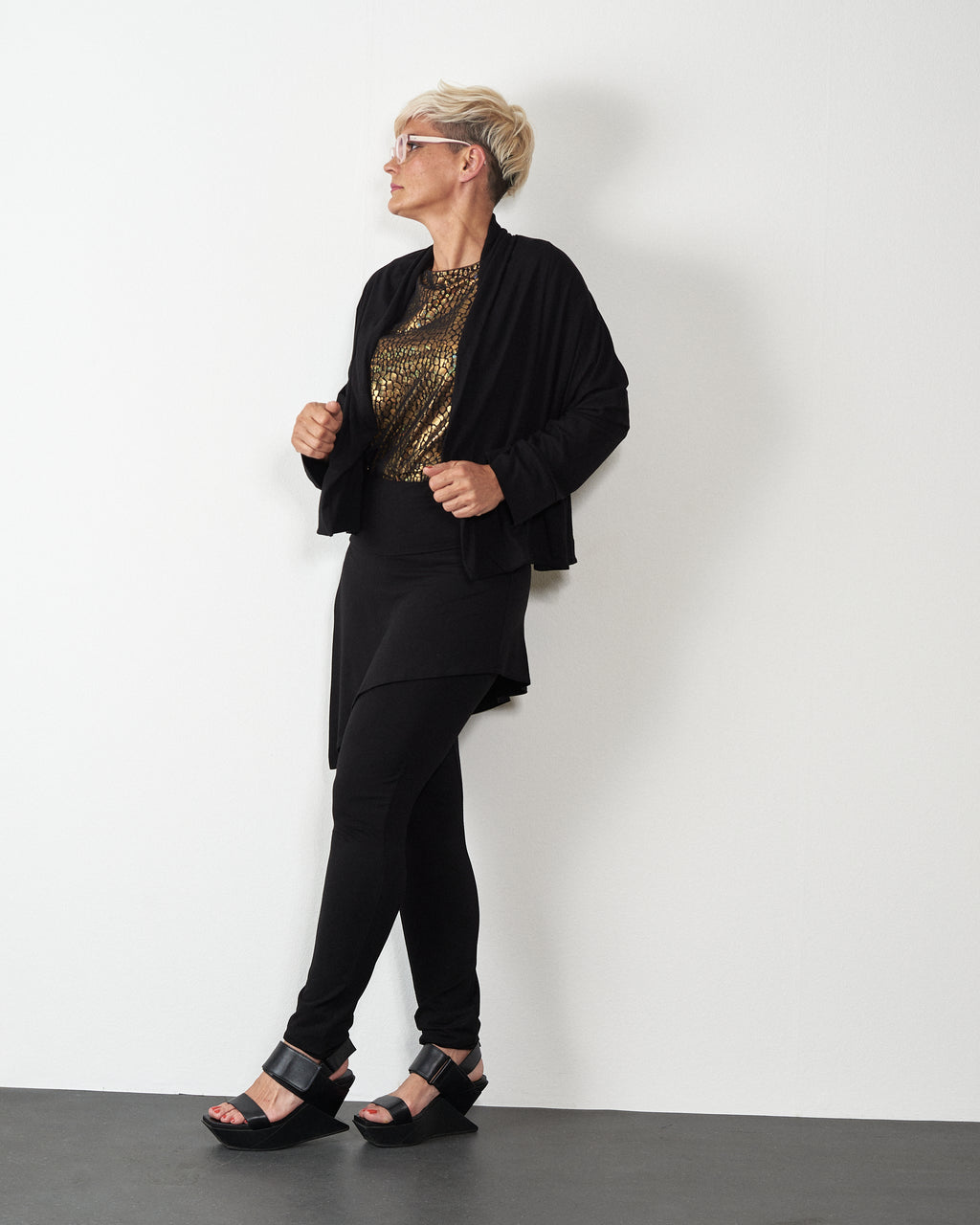 JAKNA MINA CRNA