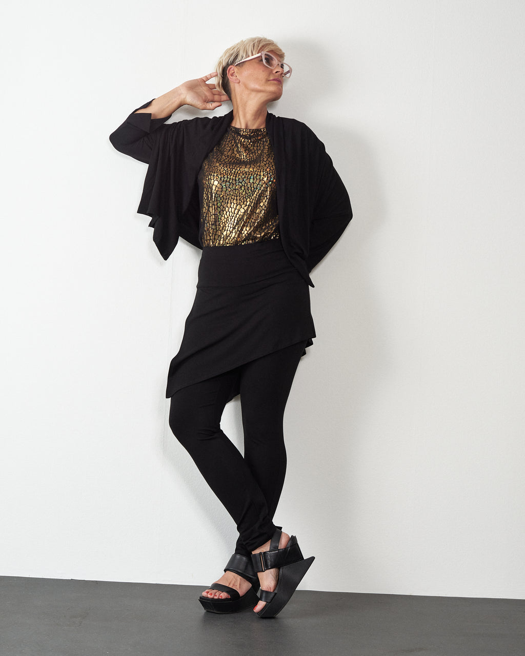 JAKNA MINA CRNA