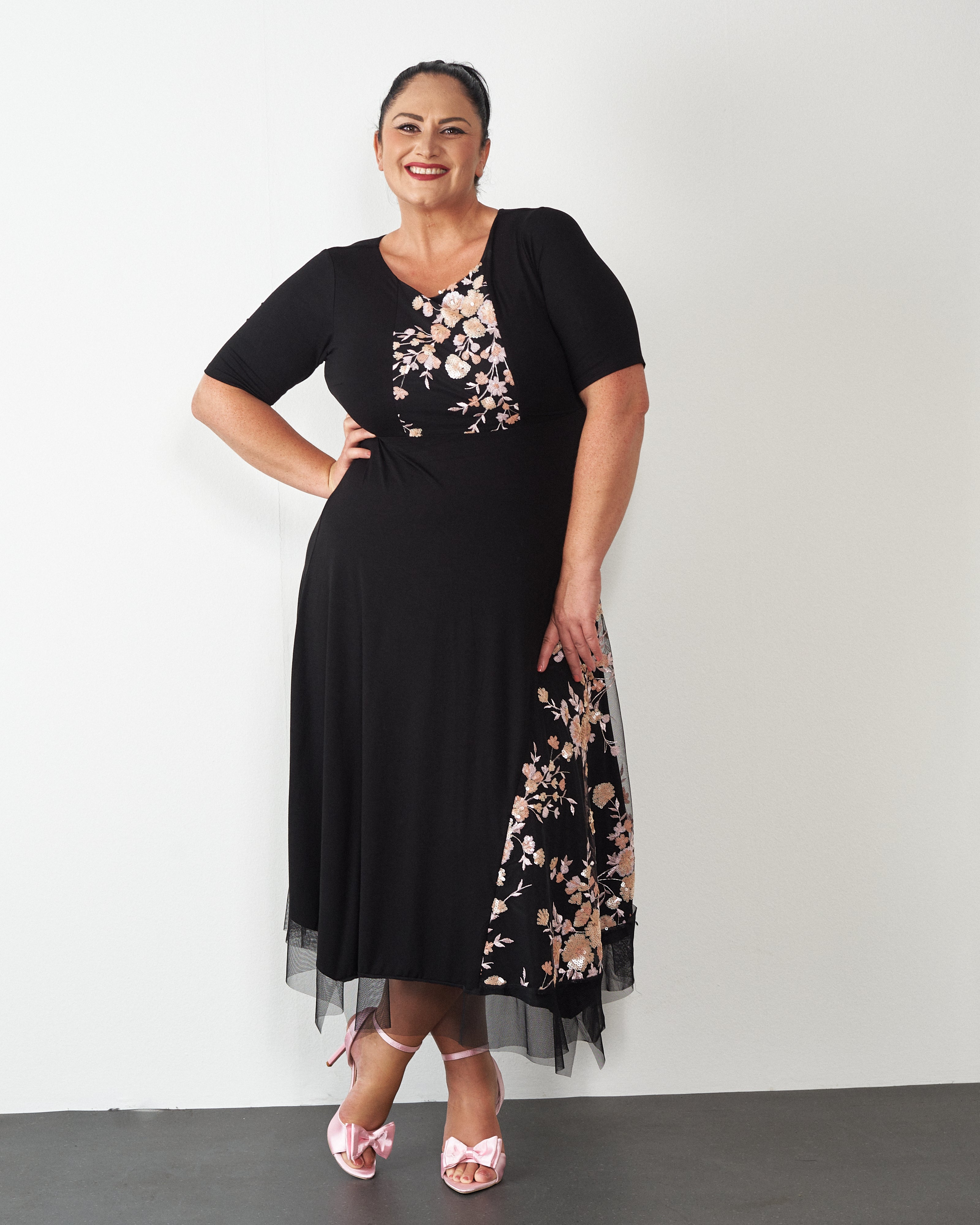 HALJINA TIKA CVIJET