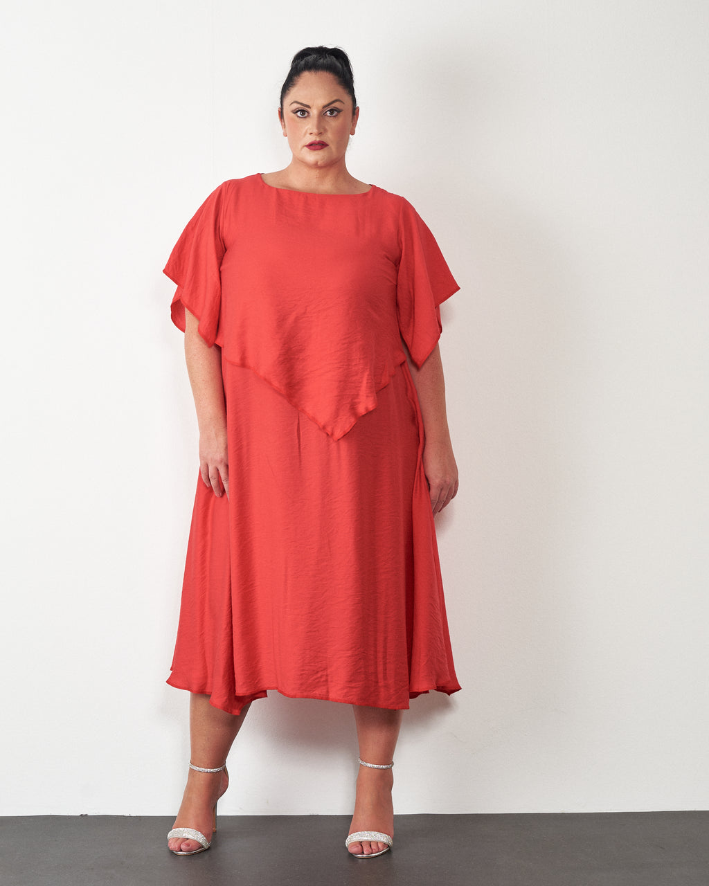 HALJINA NAIA RED