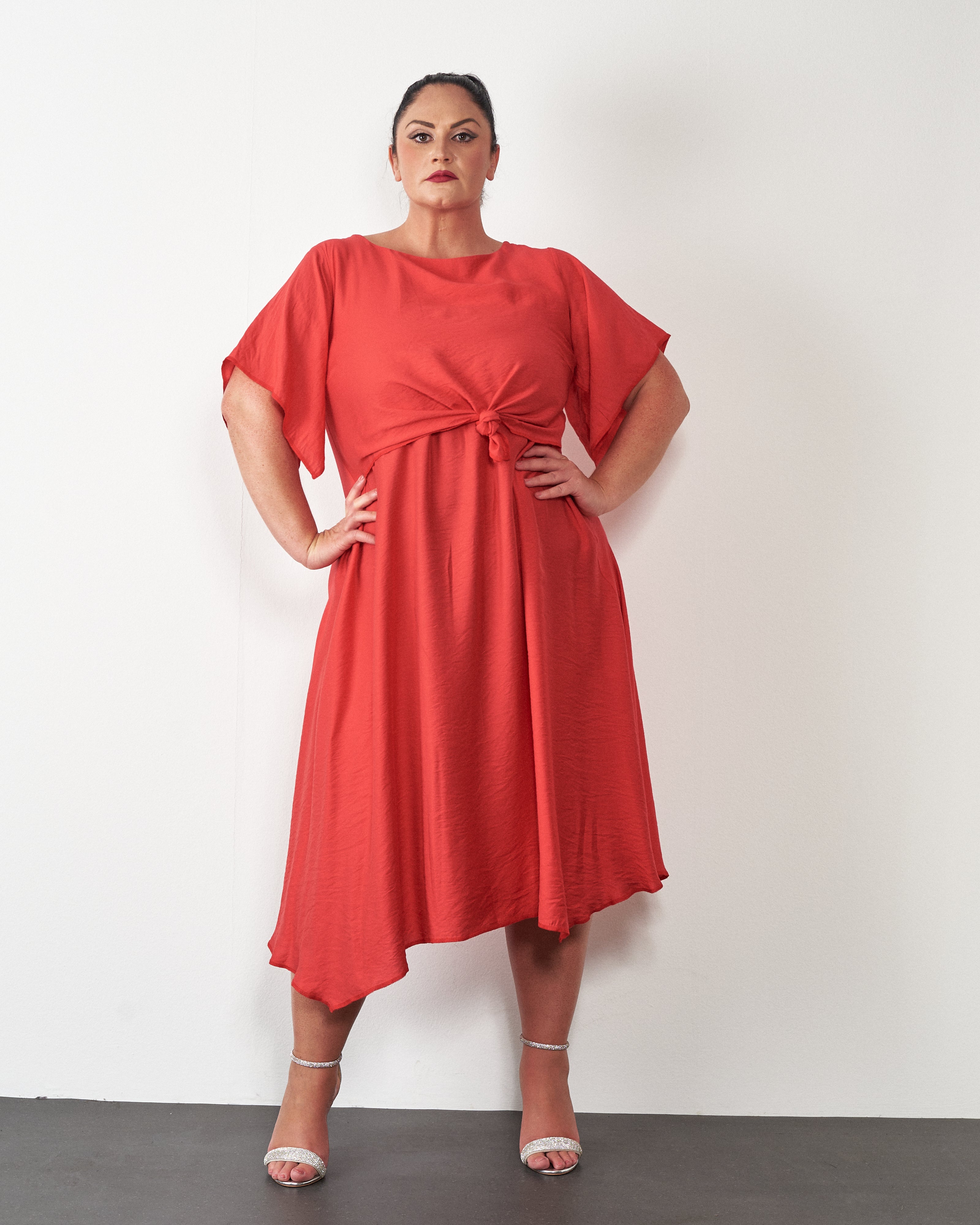 HALJINA NAIA RED
