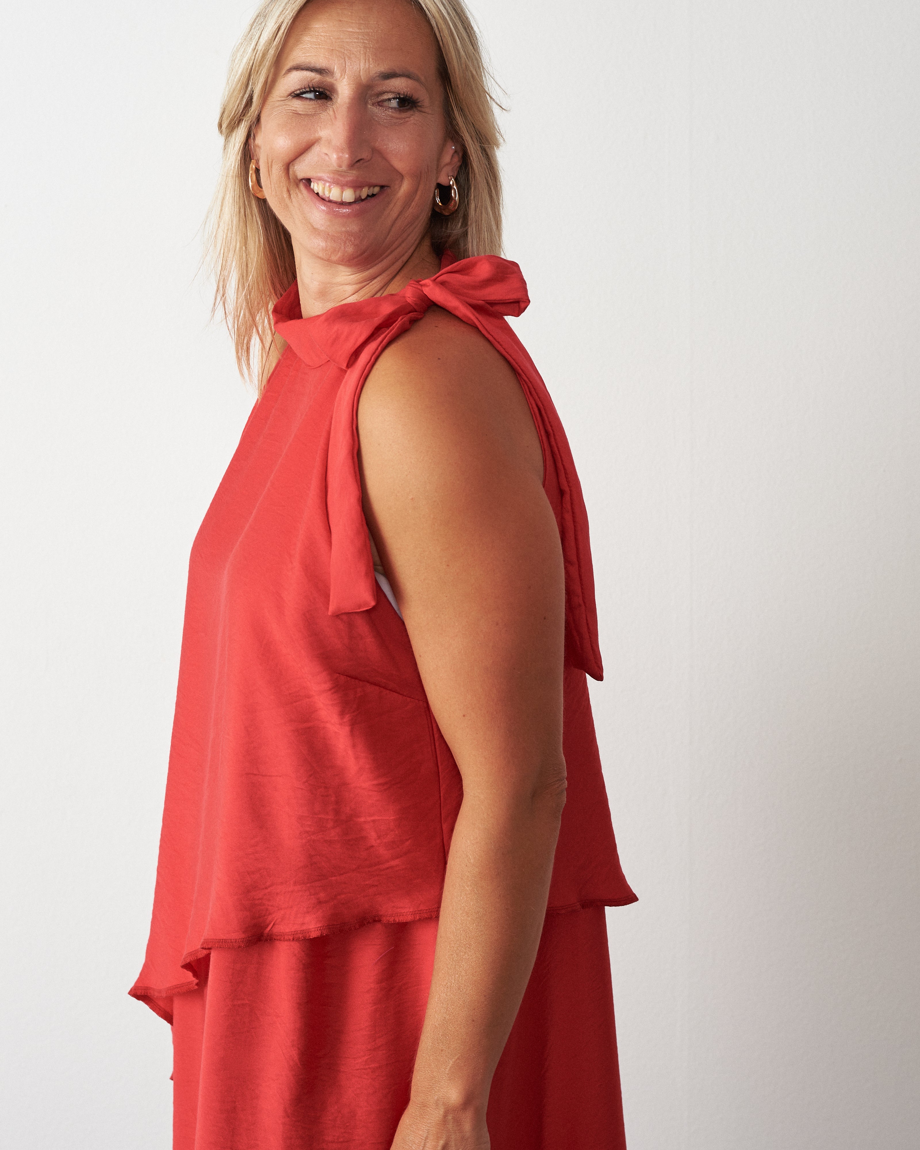 HALJINA IVA CRVENA
