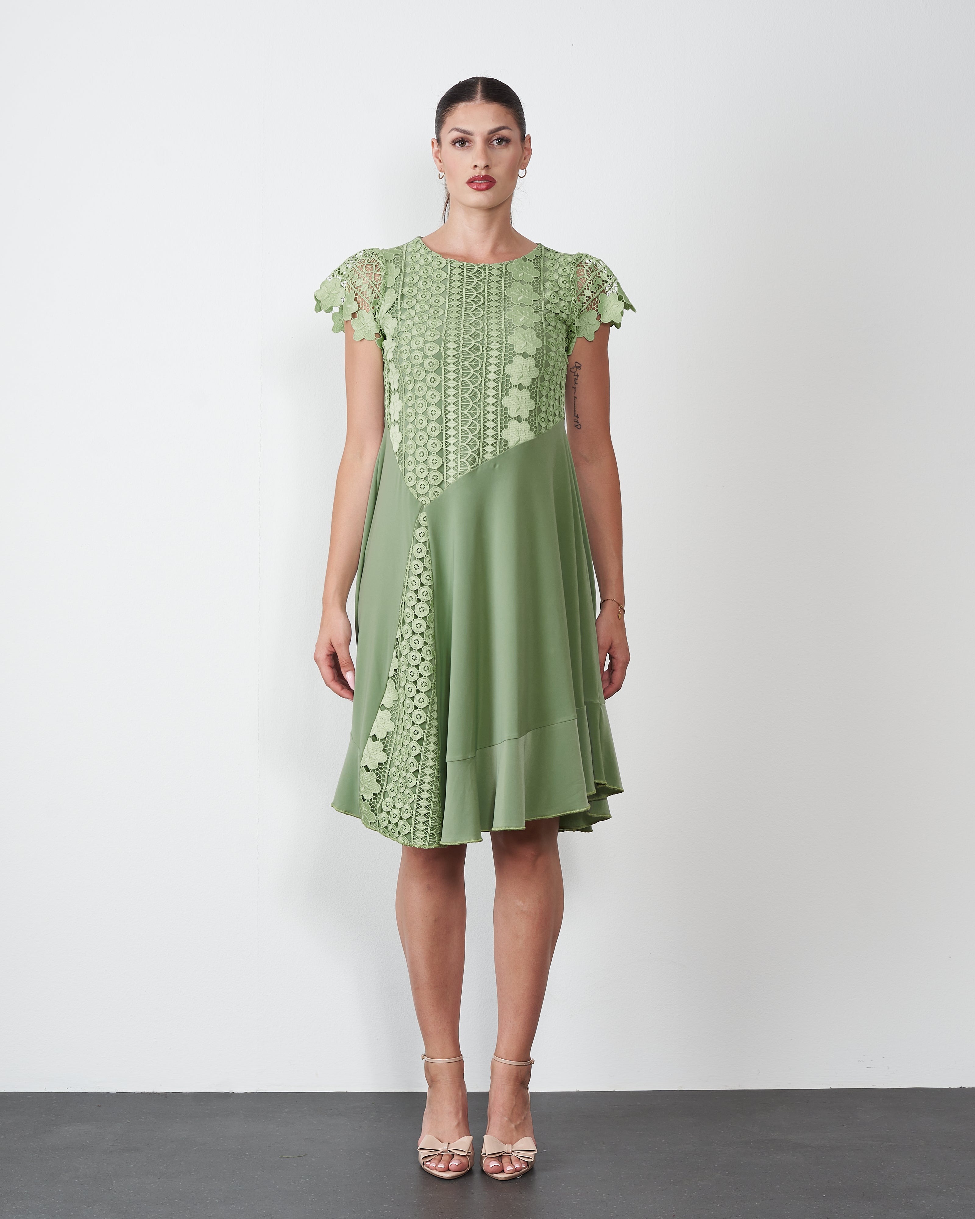HALJINA ARETA MINT