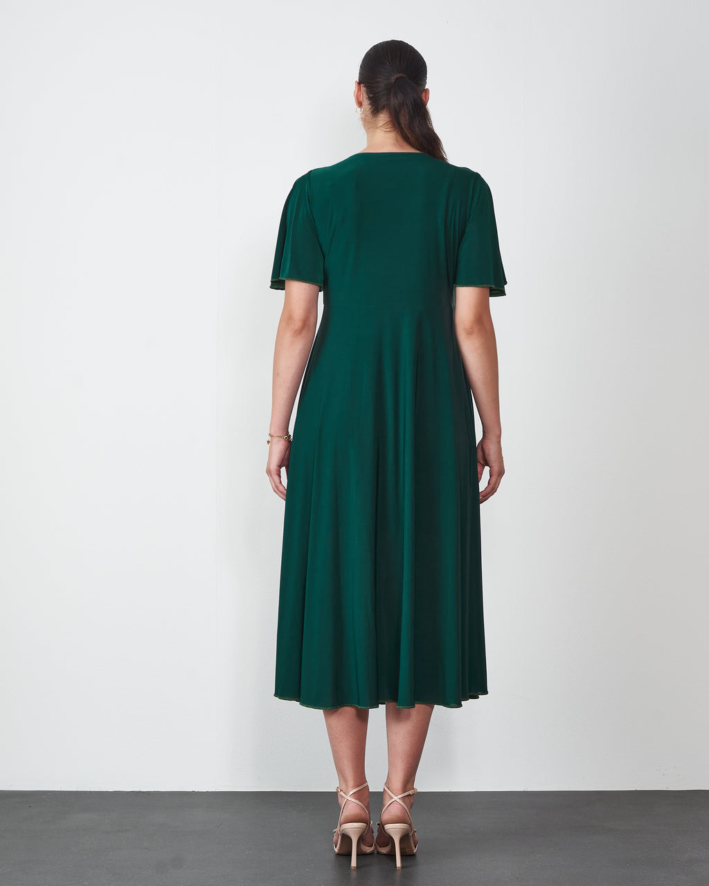 HALJINA ANI EMERALD