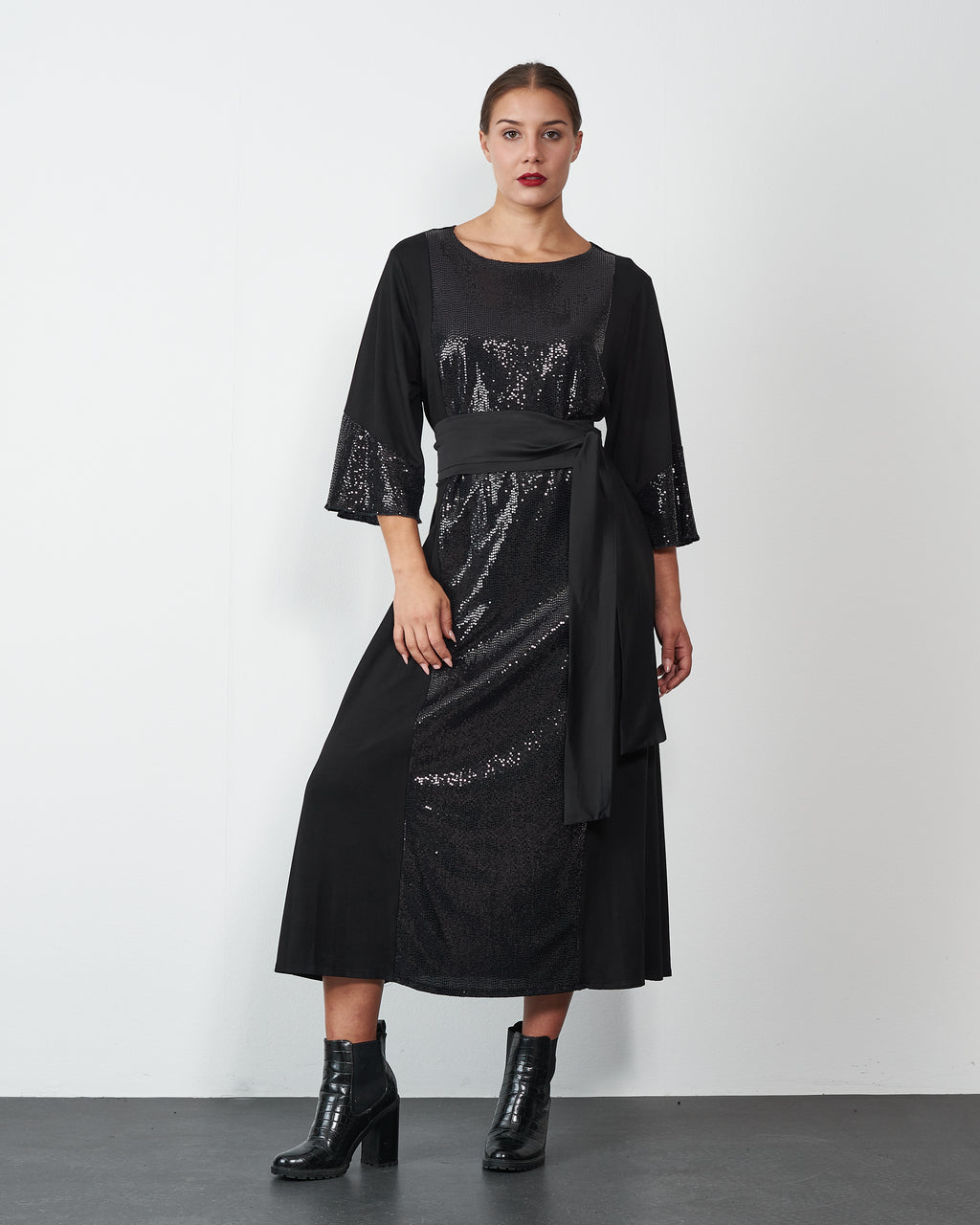 HALJINA DIVA BLACK
