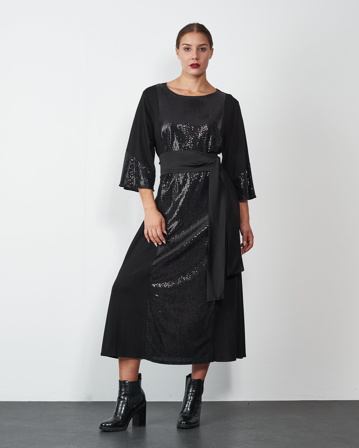 HALJINA DIVA BLACK