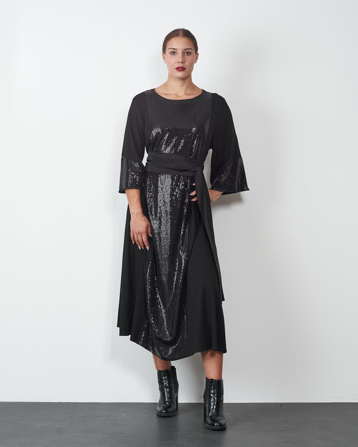 HALJINA DIVA BLACK Glavna slika proizvoda