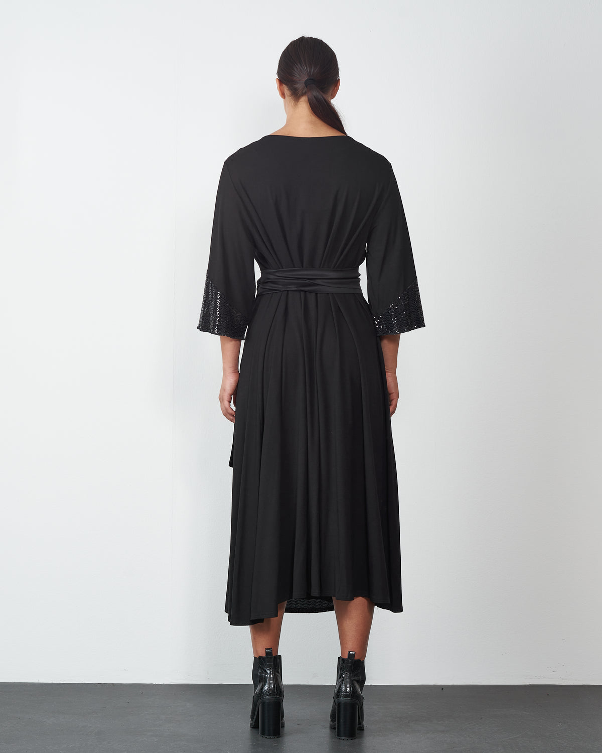 HALJINA DIVA BLACK