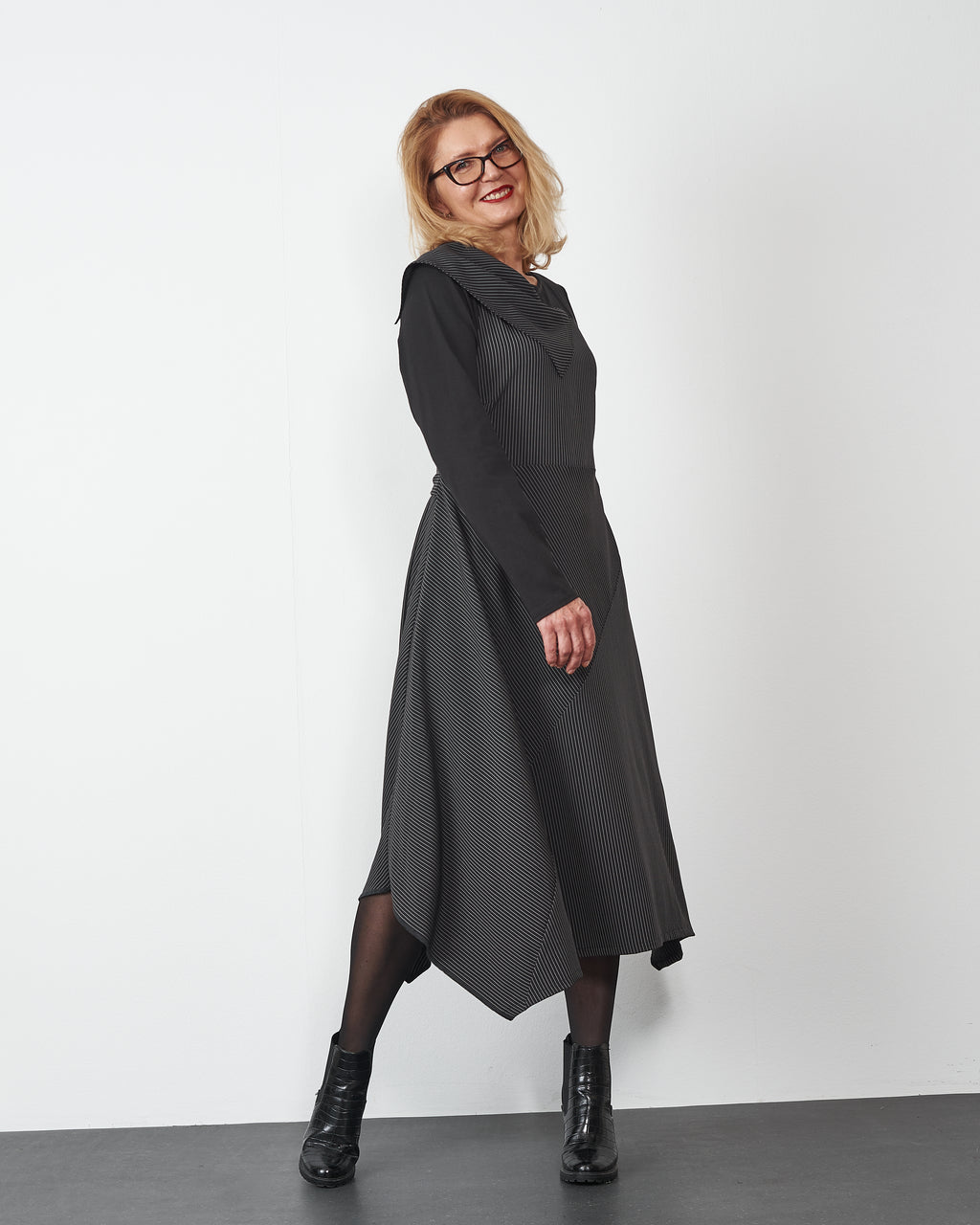 HALJINA RINIA
