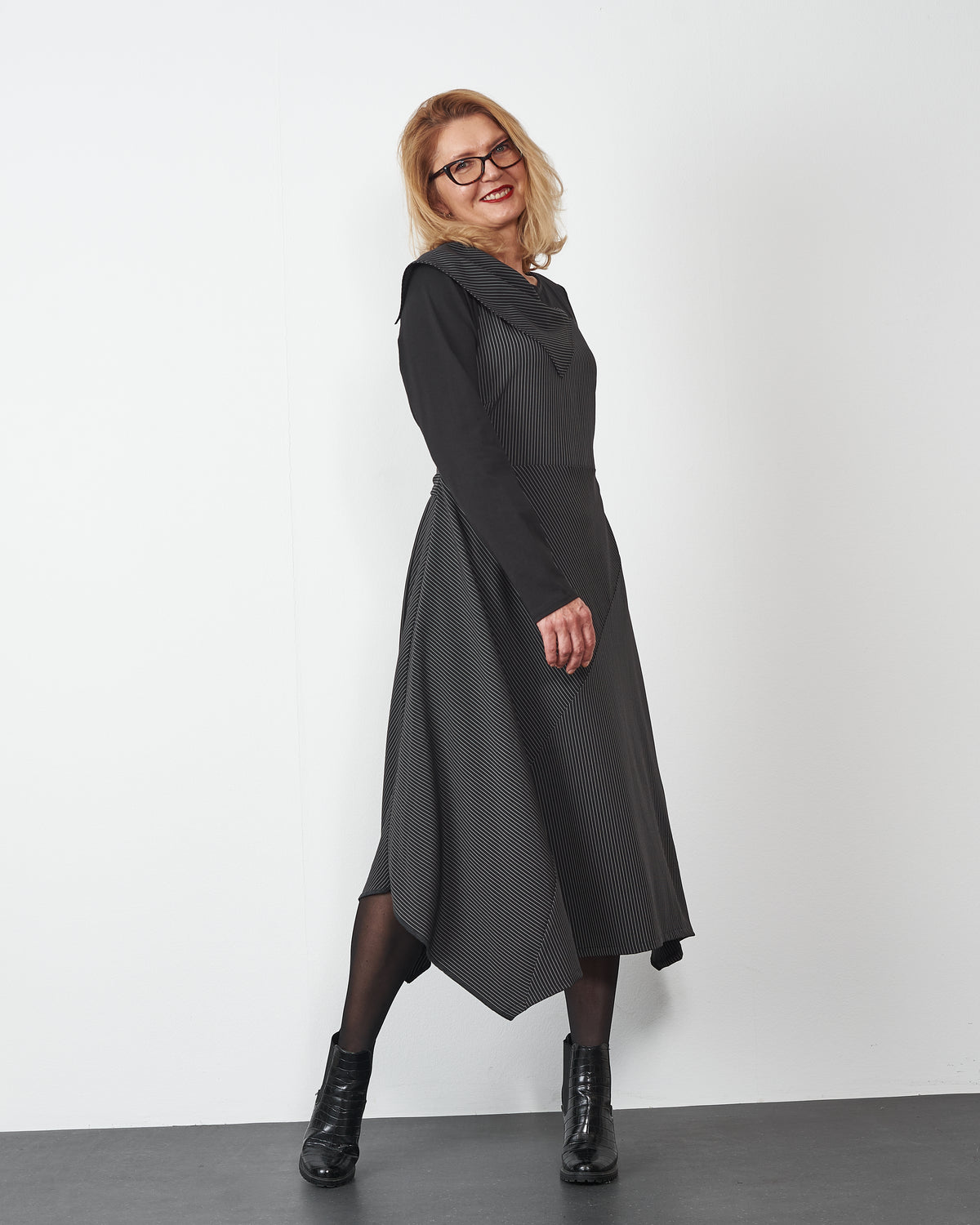 HALJINA RINIA