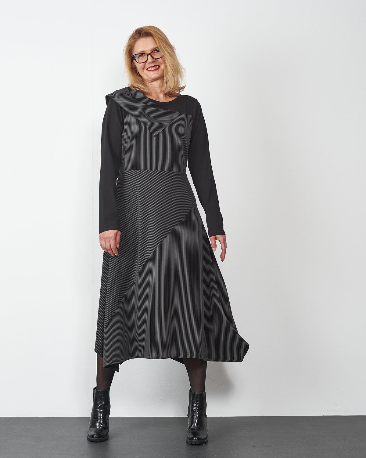 HALJINA RINIA