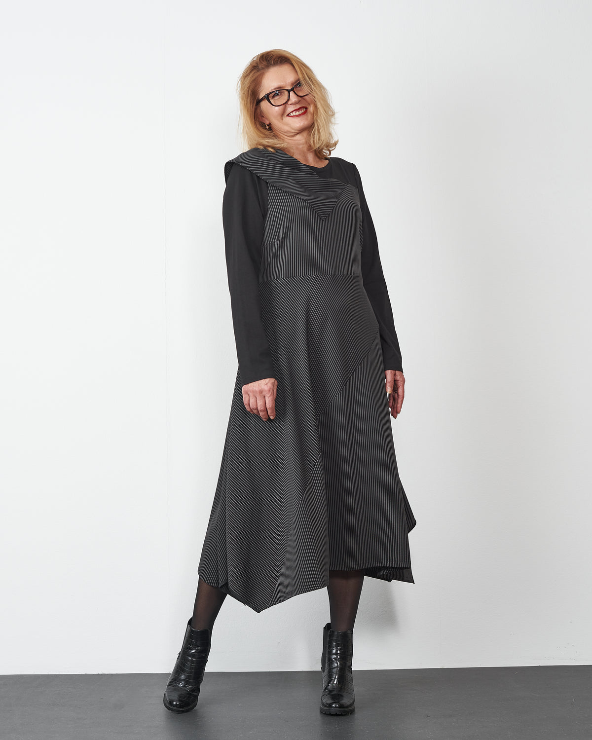 HALJINA RINIA