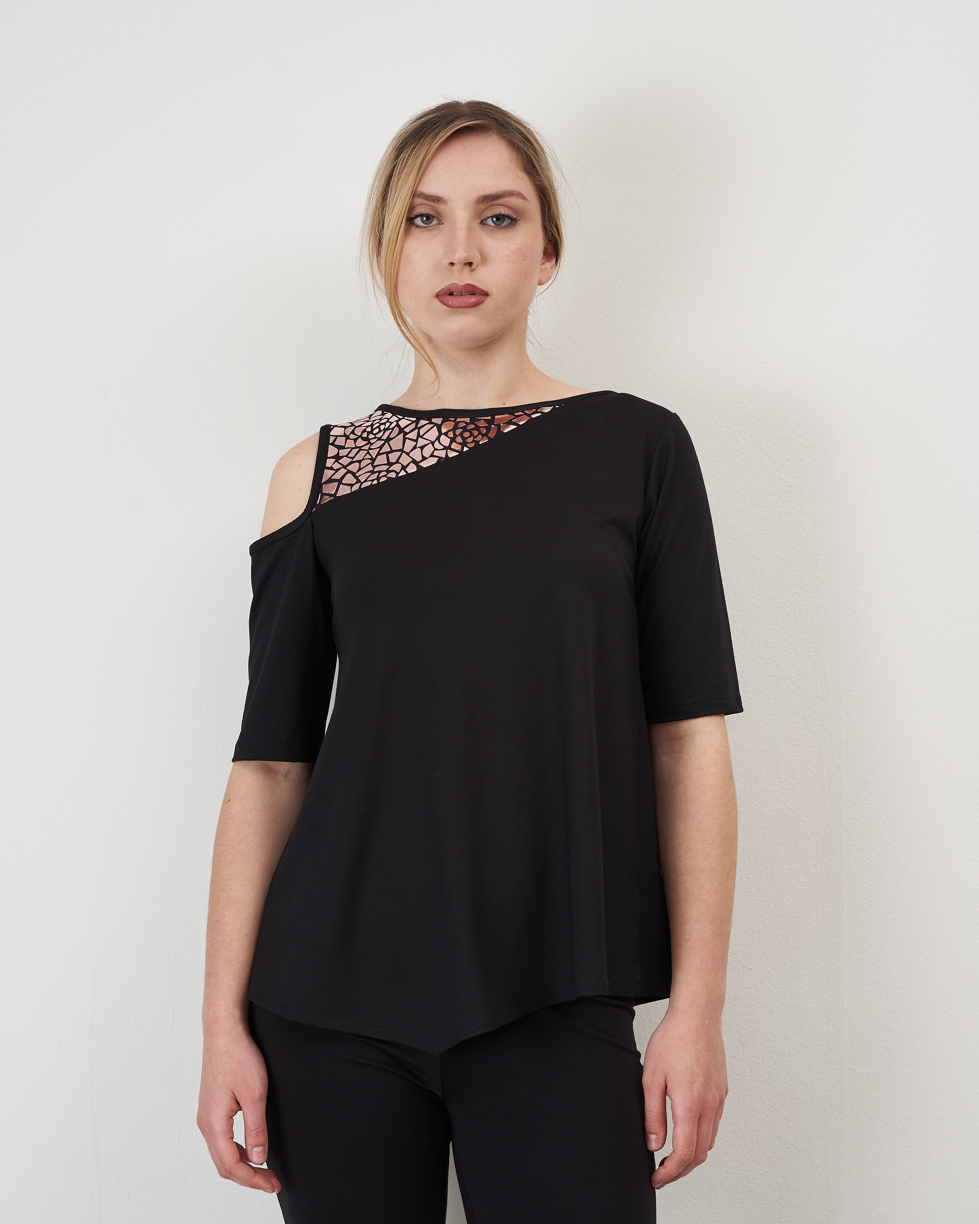 MAJICA LORA Glavna slika proizvoda