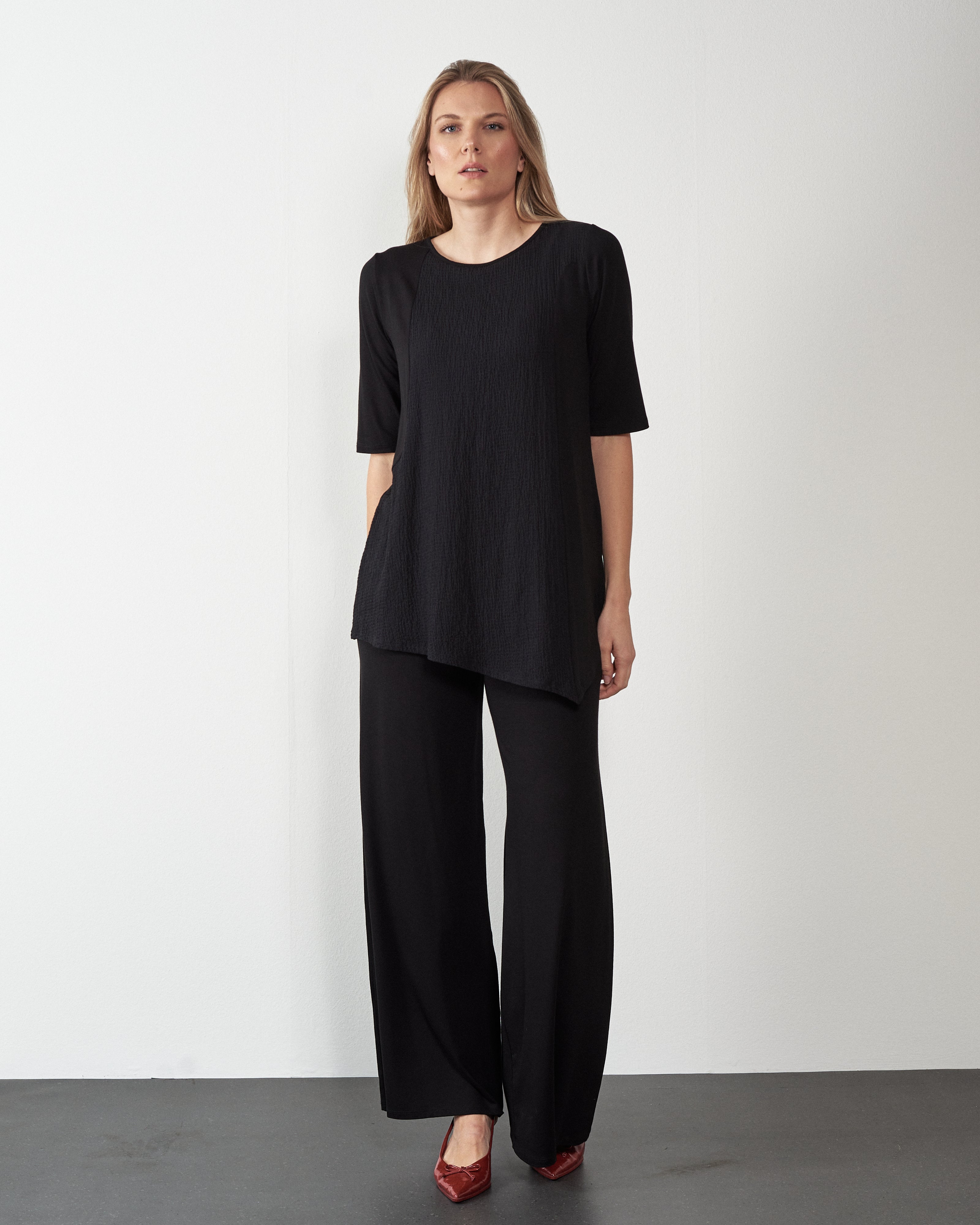 TUNIKA KAROL CRNA Glavna slika proizvoda