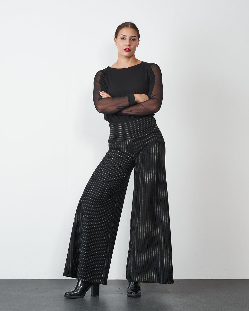 HLAČE STRIPE