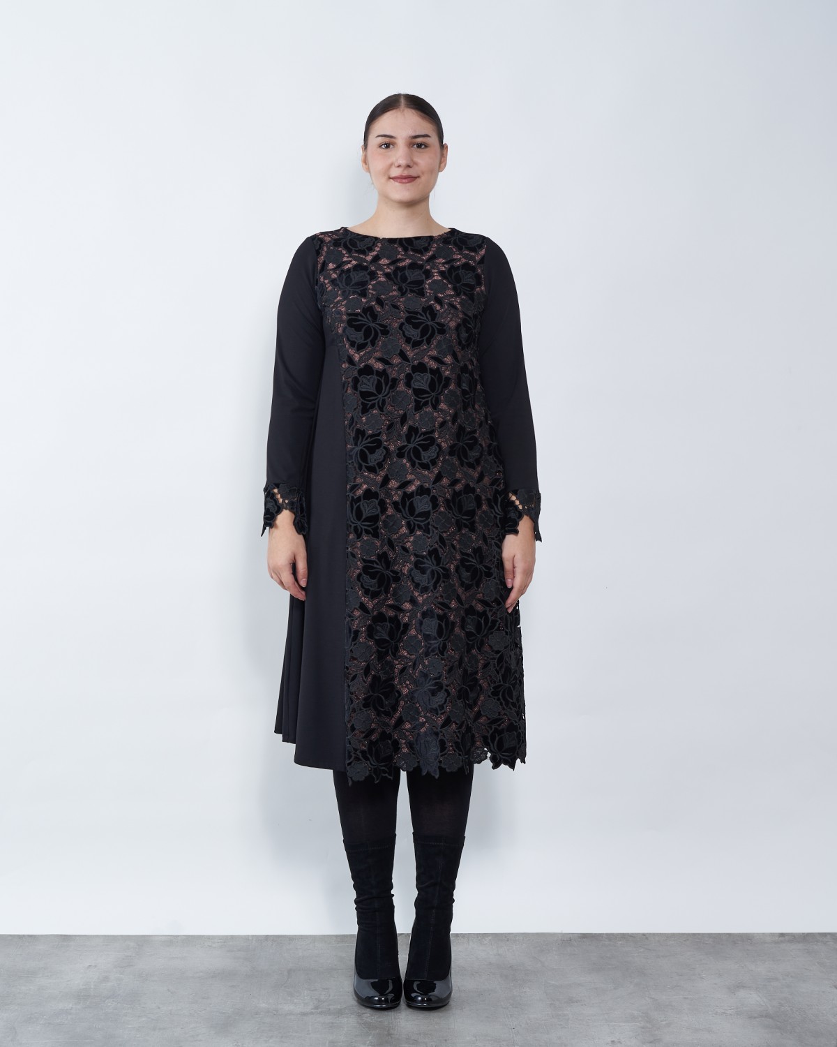 HALJINA BRONCA - Slika 2