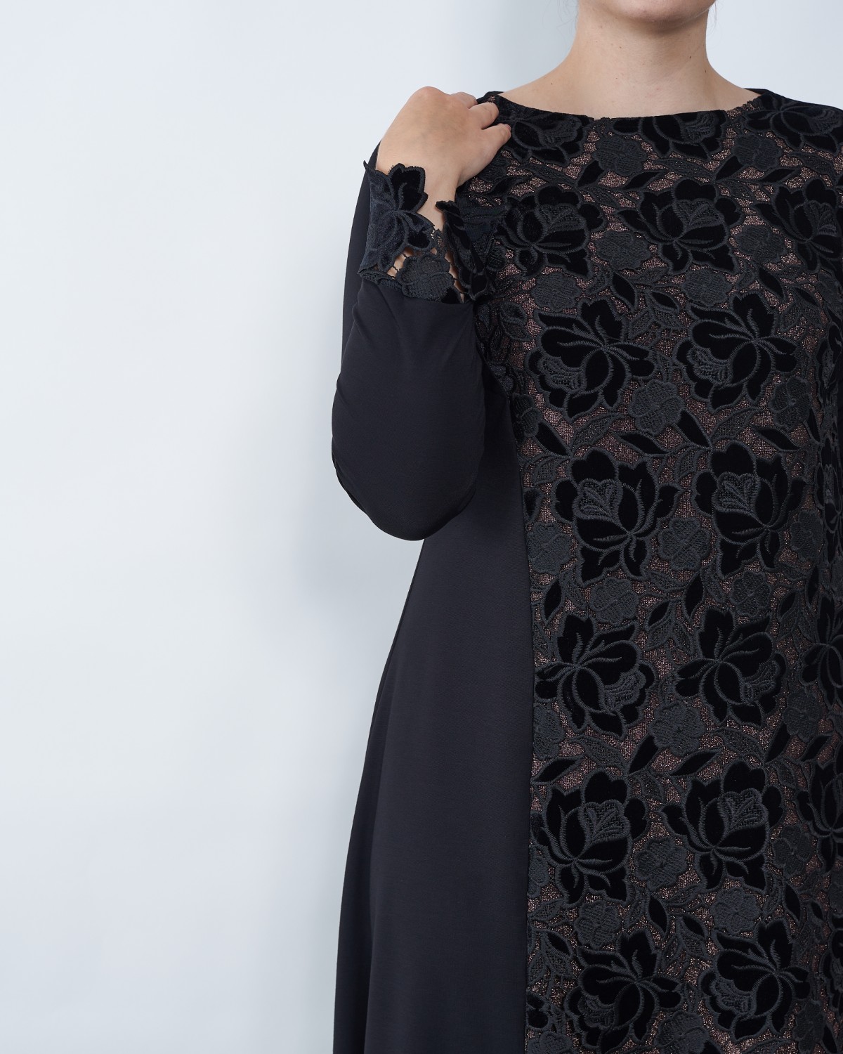 HALJINA BRONCA - Slika 3