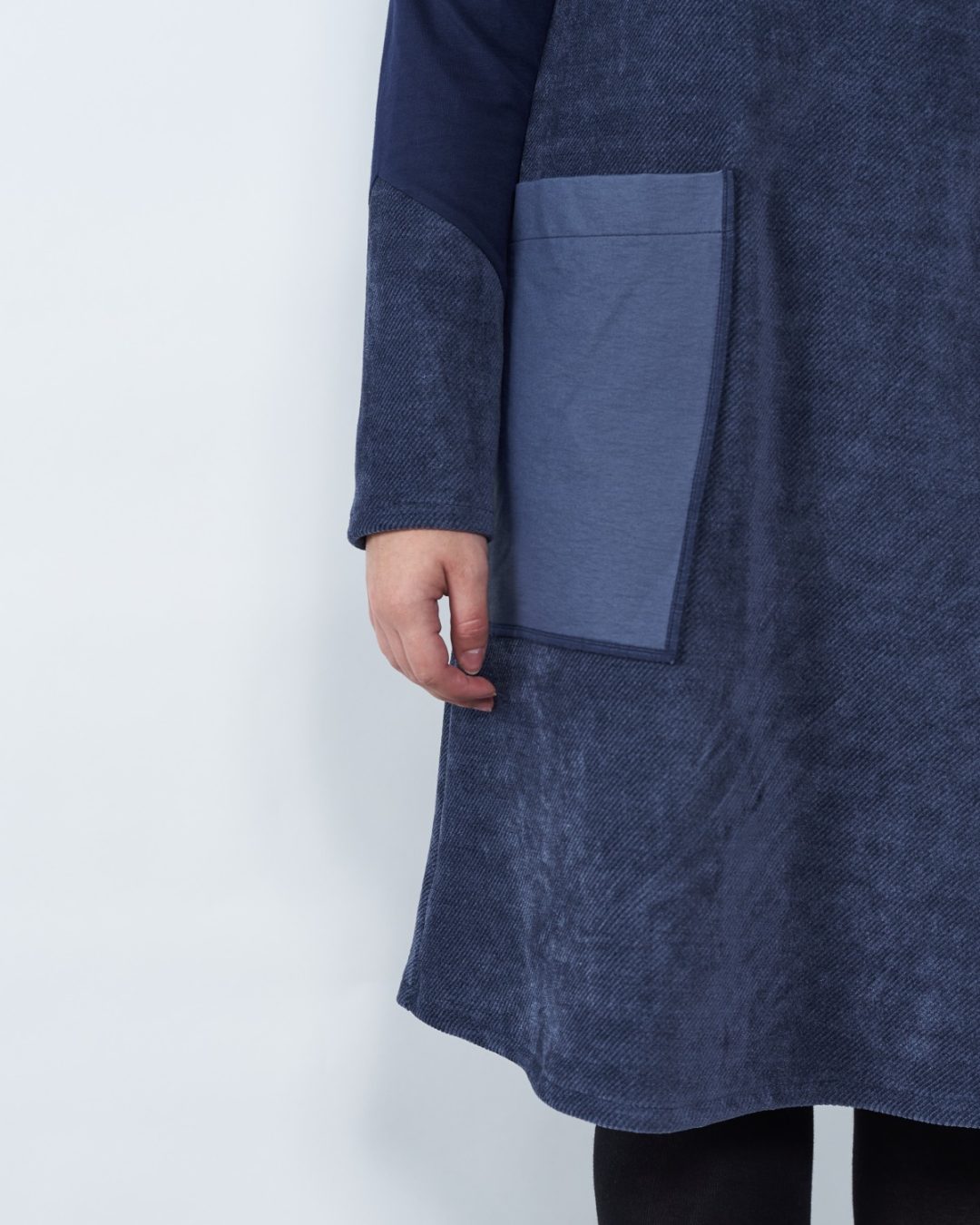 HALJINA BILI BLUE - Slika 4