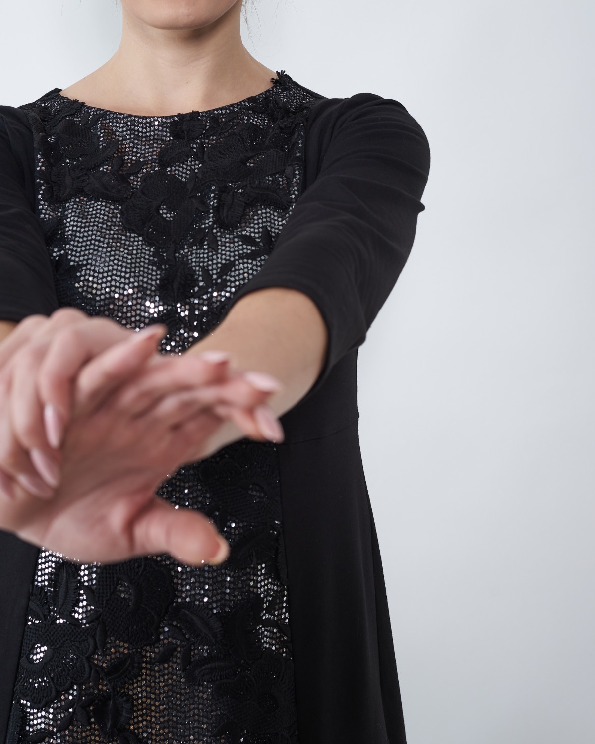 HALJINA MIRNA CRNA ČIPKA - Slika 3