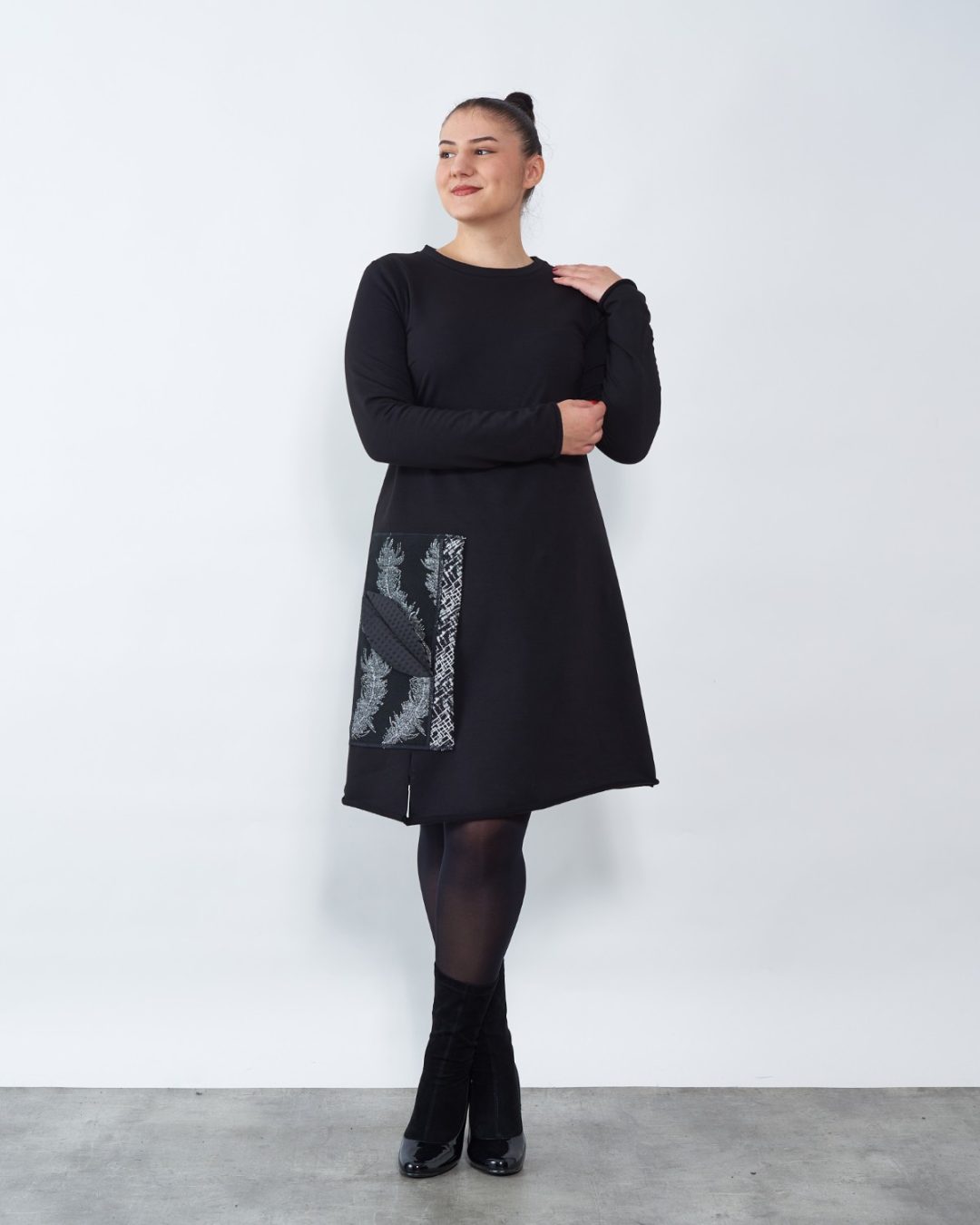 HALJINA IVA CRNO-BIJELA